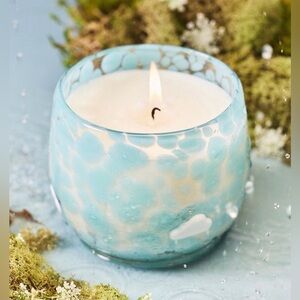 NWT Anthropologie Fluffy Cloud Fresh Spring Rain & Bright Bergamot Candle